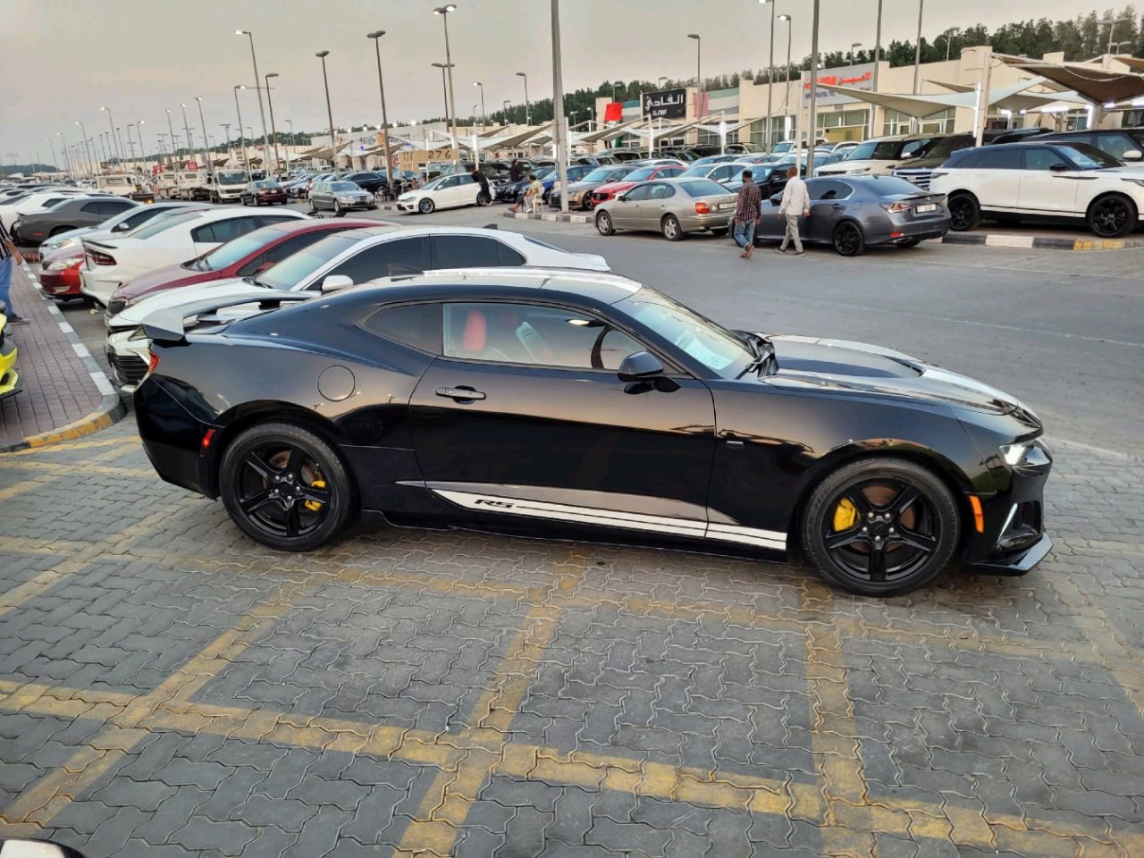 Chevrolet Camaro - Image 10