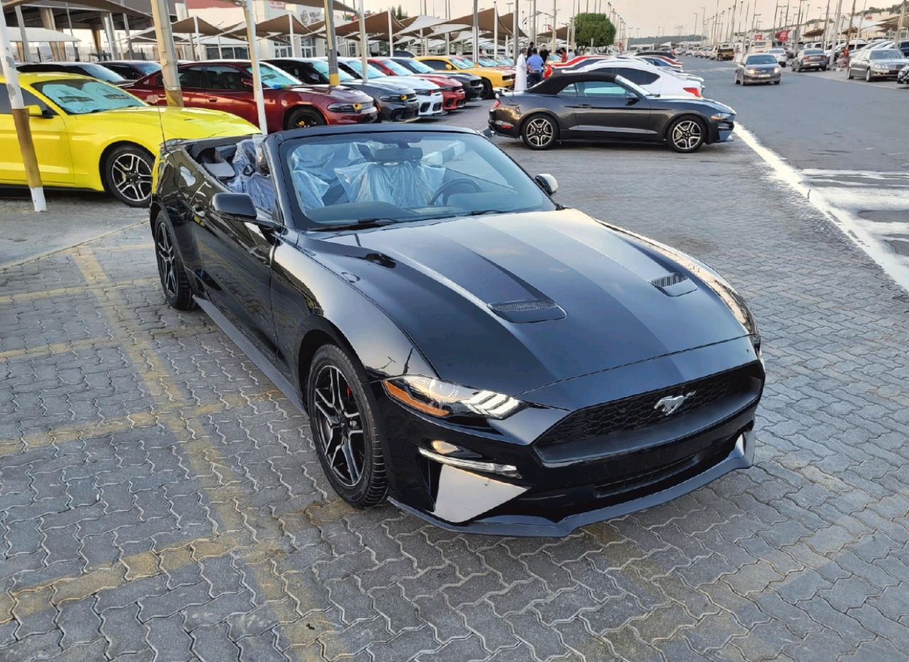 Ford Mustang - Image 4