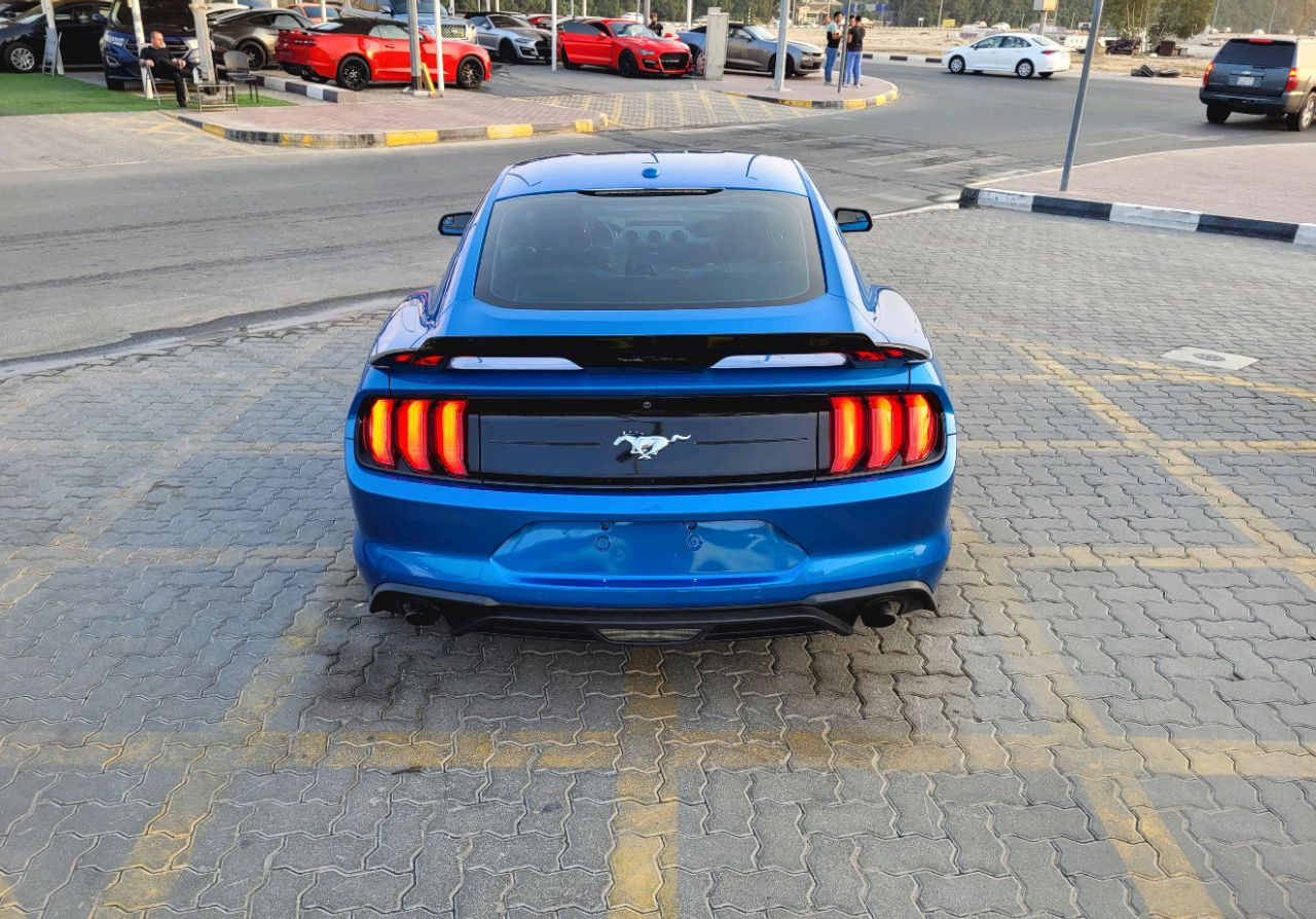 Ford Mustang - Image 6