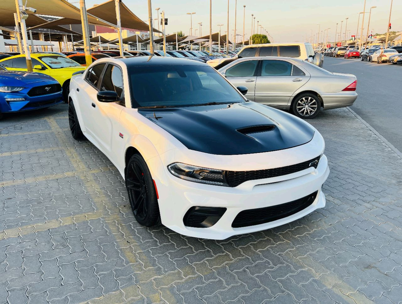 Dodge Charger - Image 4