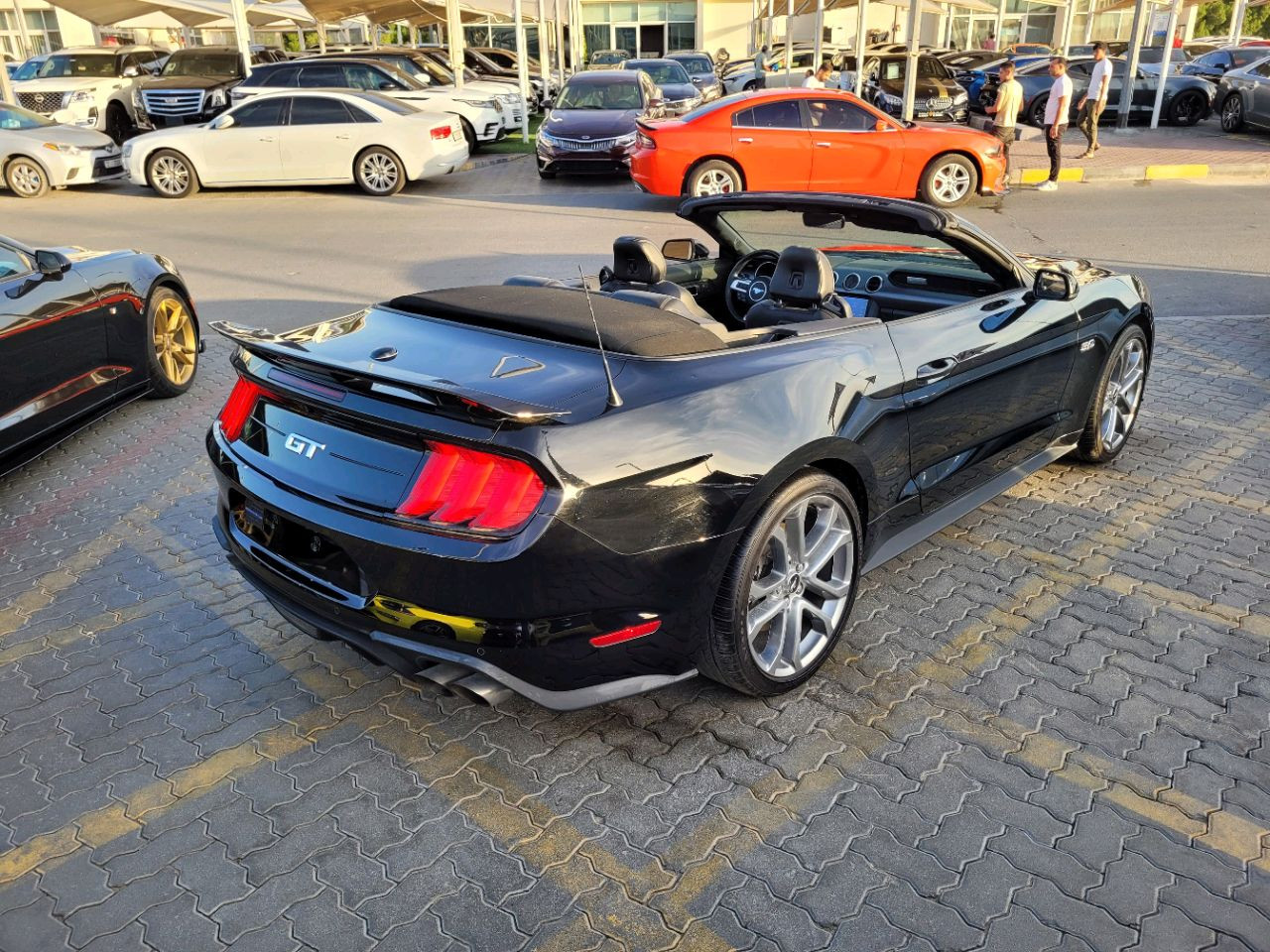 Ford Mustang - Image 7