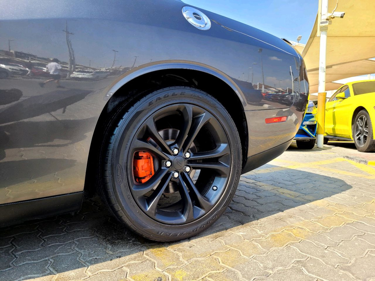 Dodge Challenger - Image 6