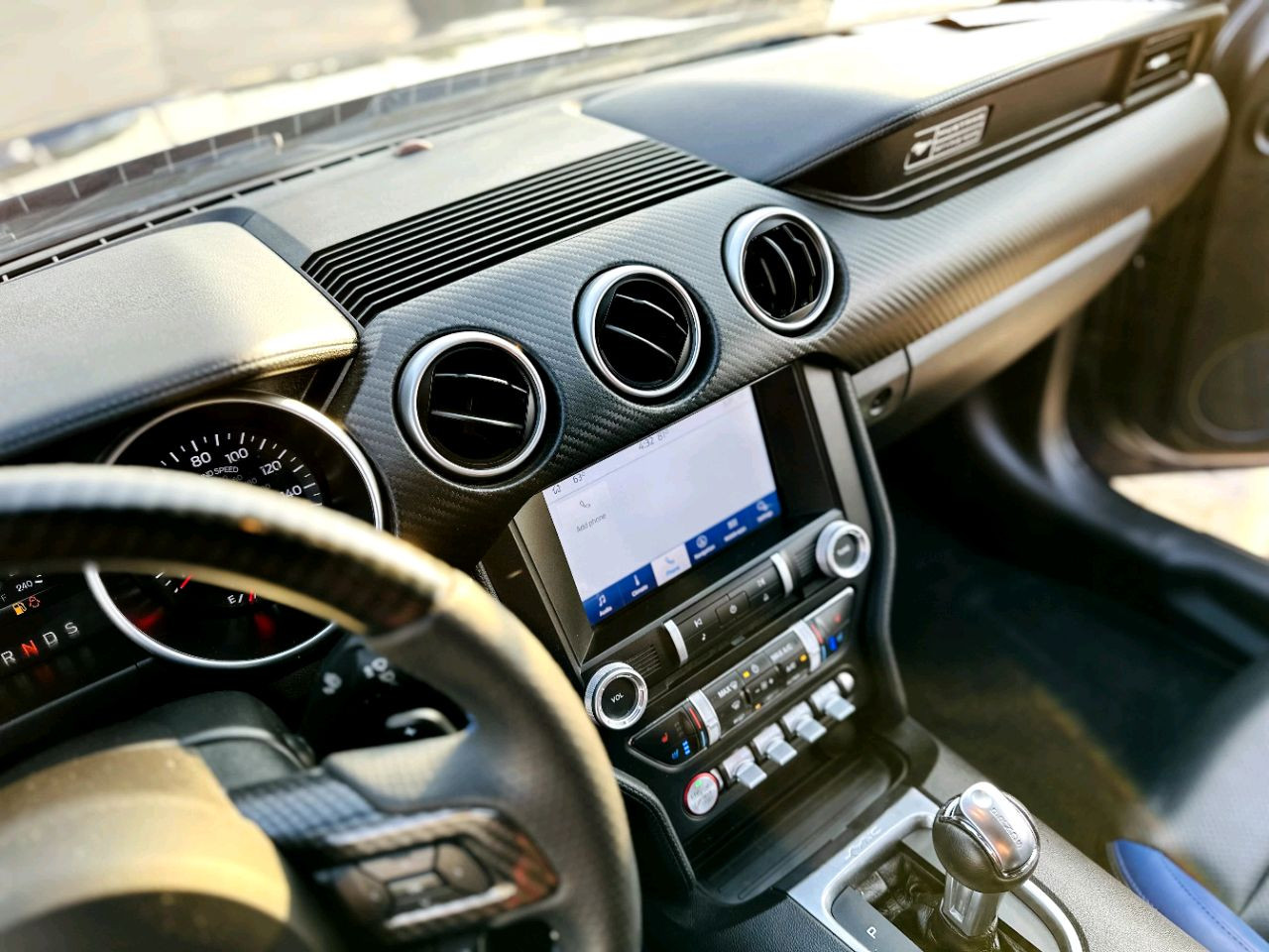 Ford Mustang - Image 12