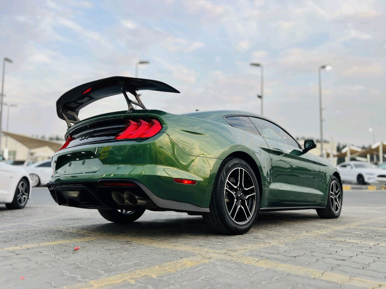 Ford Mustang - Image 7