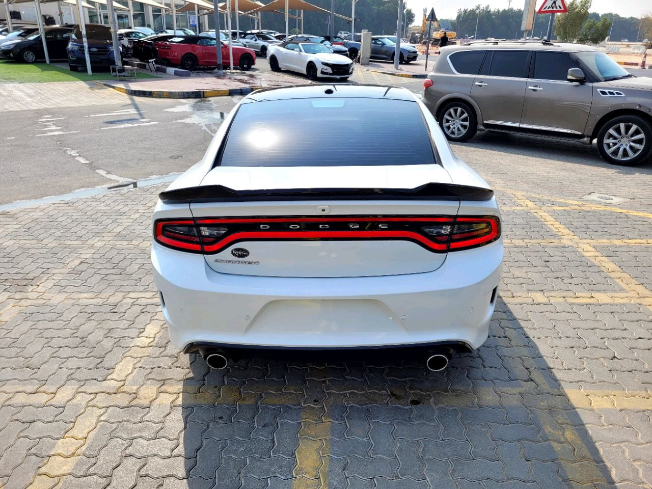Dodge Charger - Image 5