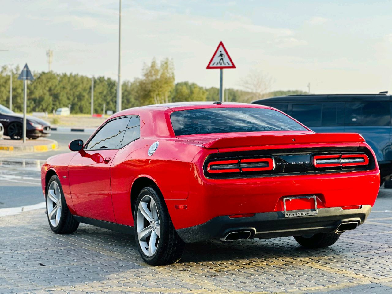 Dodge Challenger - Image 8