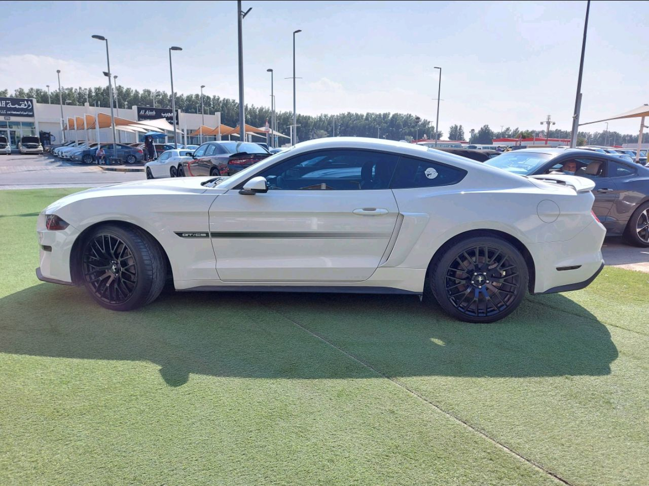 Ford Mustang - Image 5