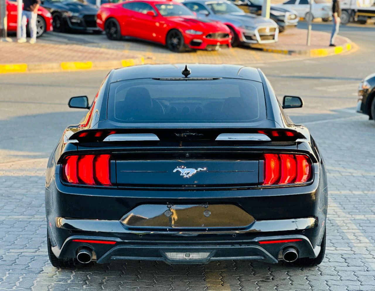 Ford Mustang - Image 6