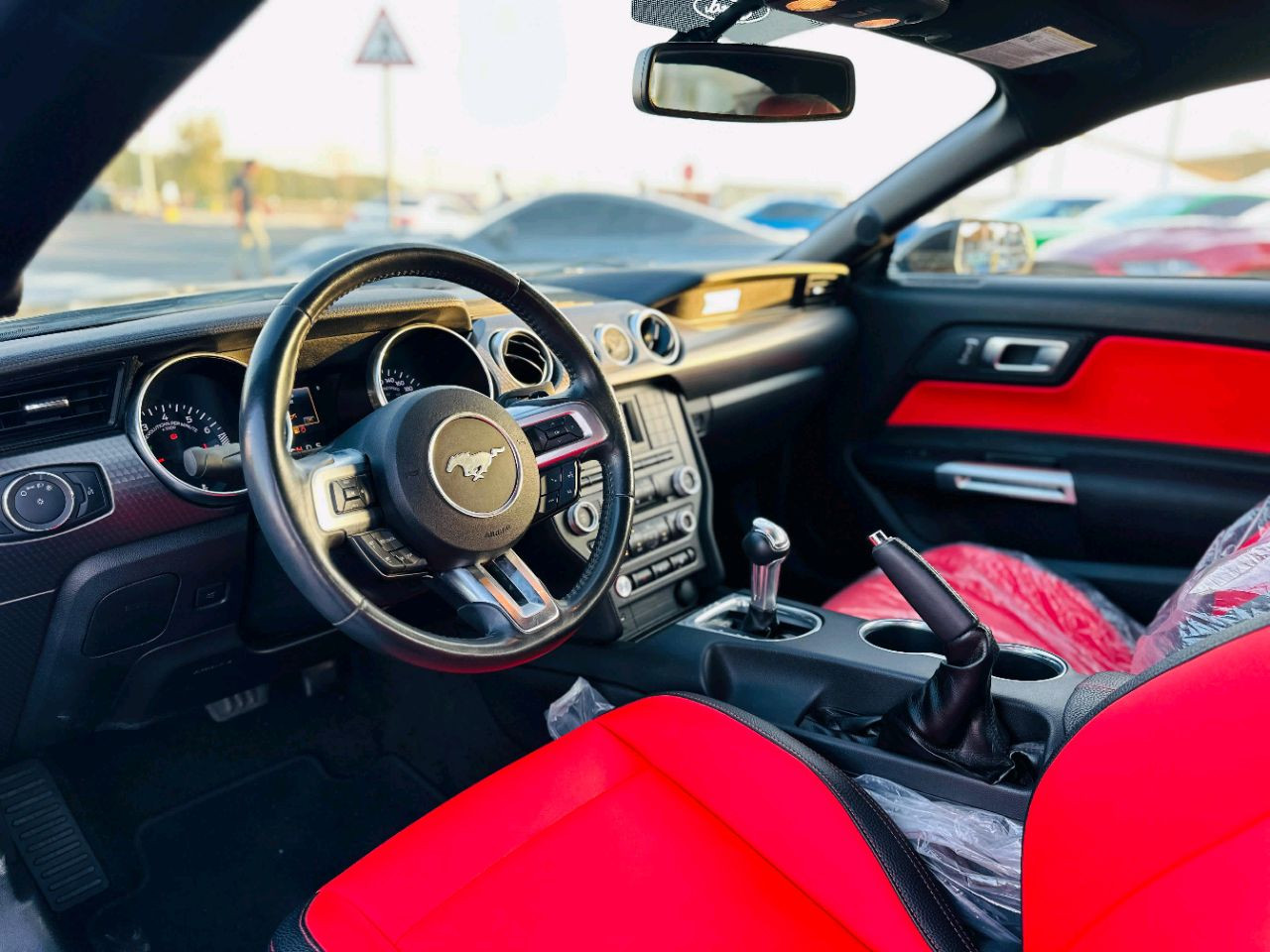 Ford Mustang - Image 6