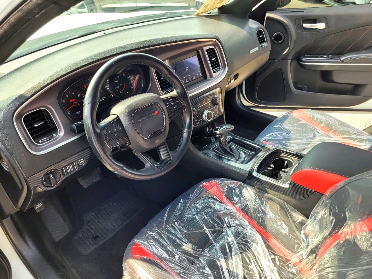 Dodge Charger - Image 8
