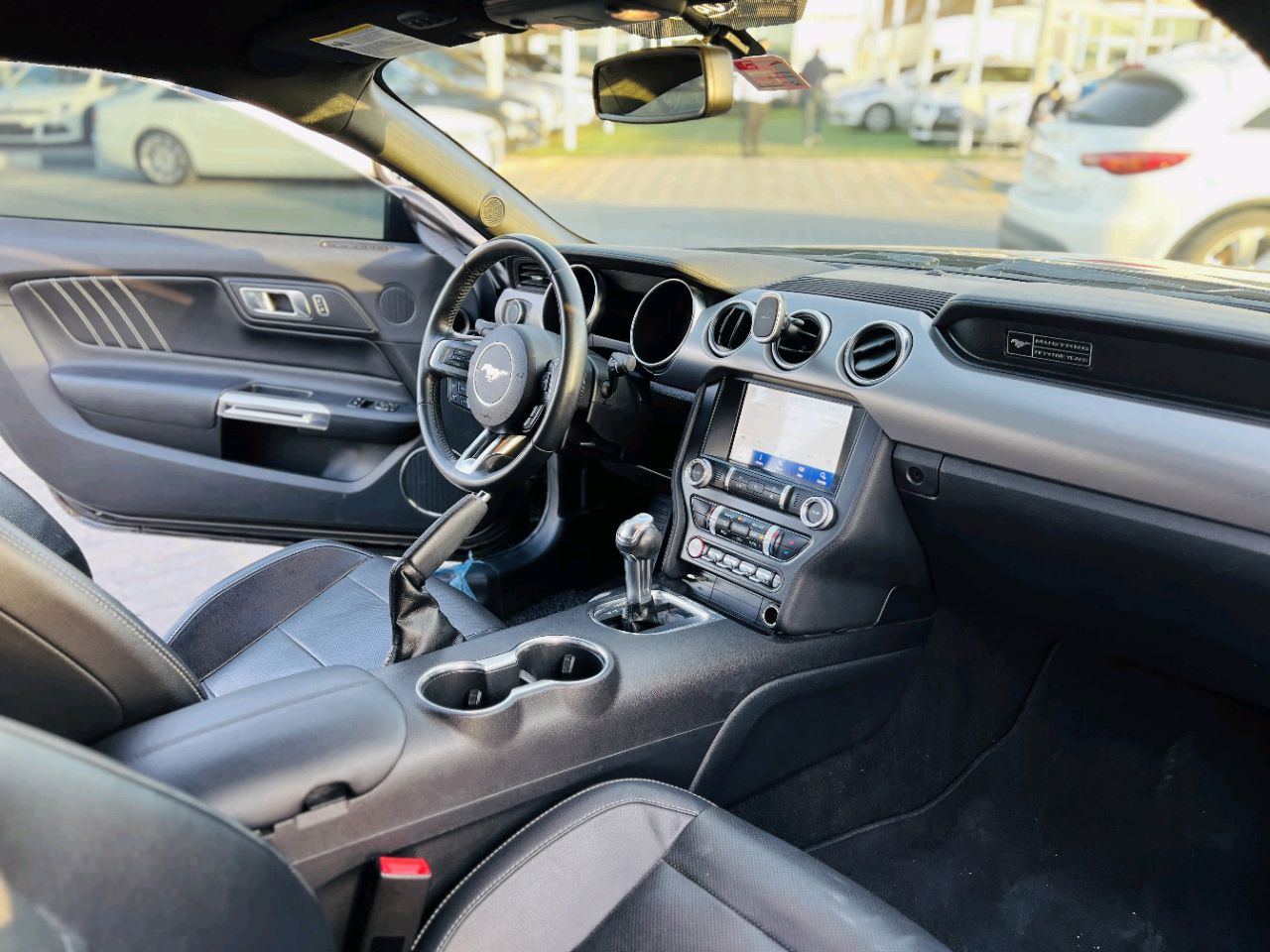 Ford Mustang - Image 10
