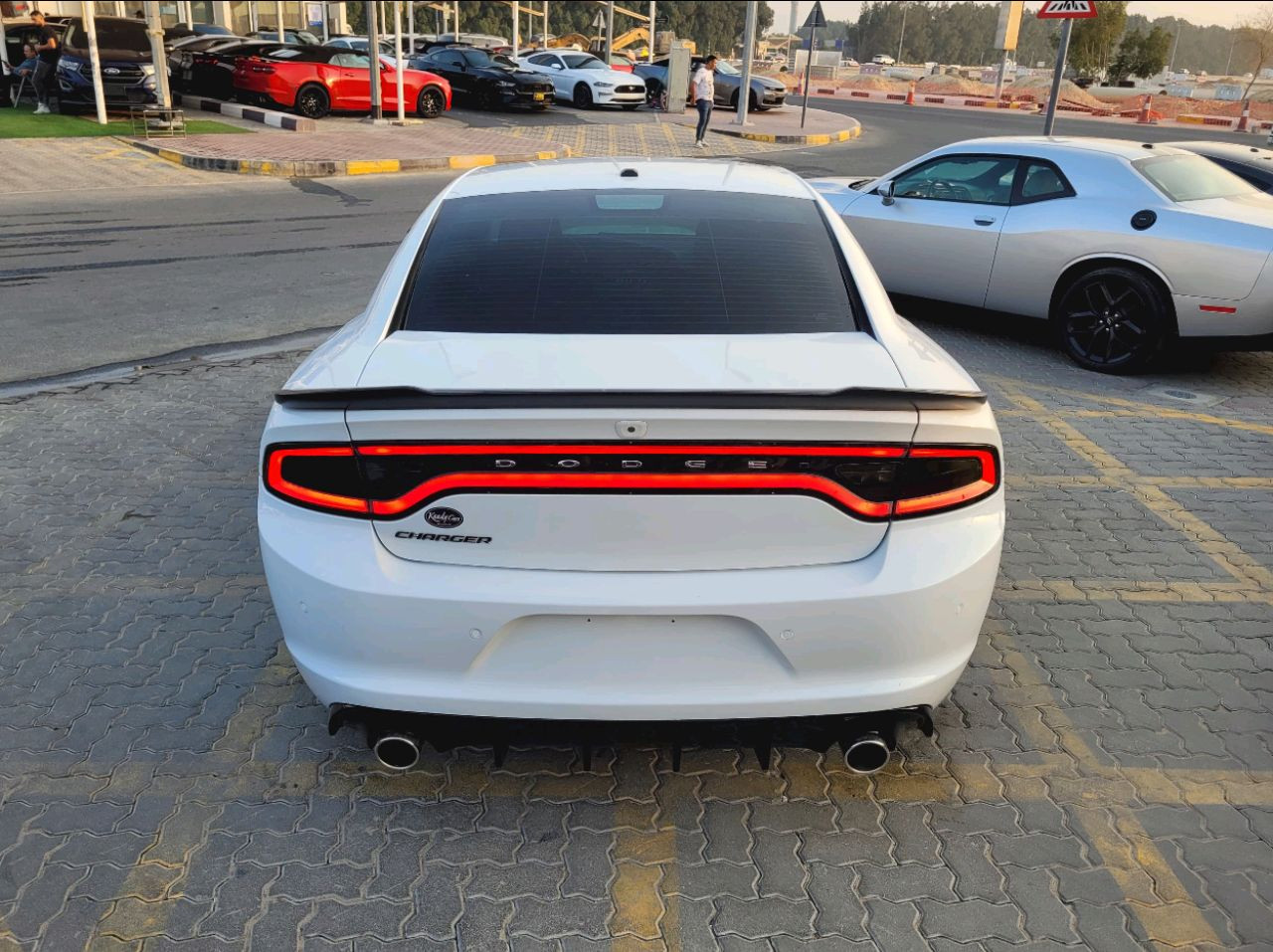 Dodge Charger - Image 5