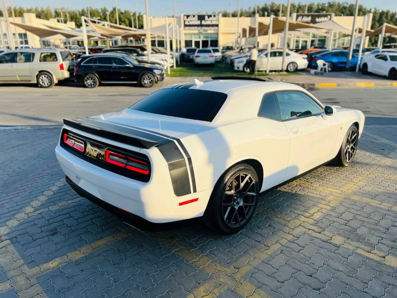 Dodge Challenger - Image 8
