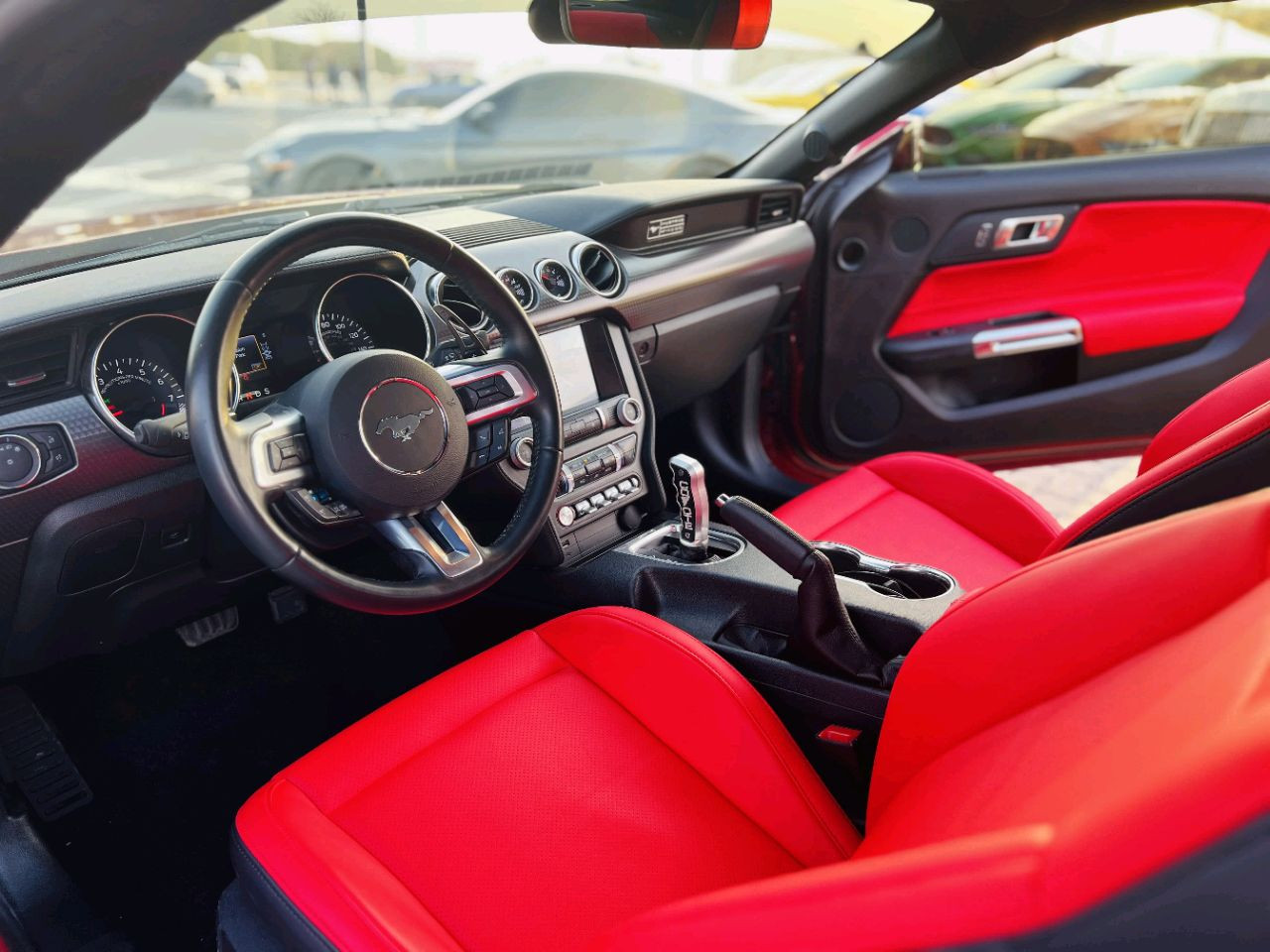 Ford Mustang - Image 9