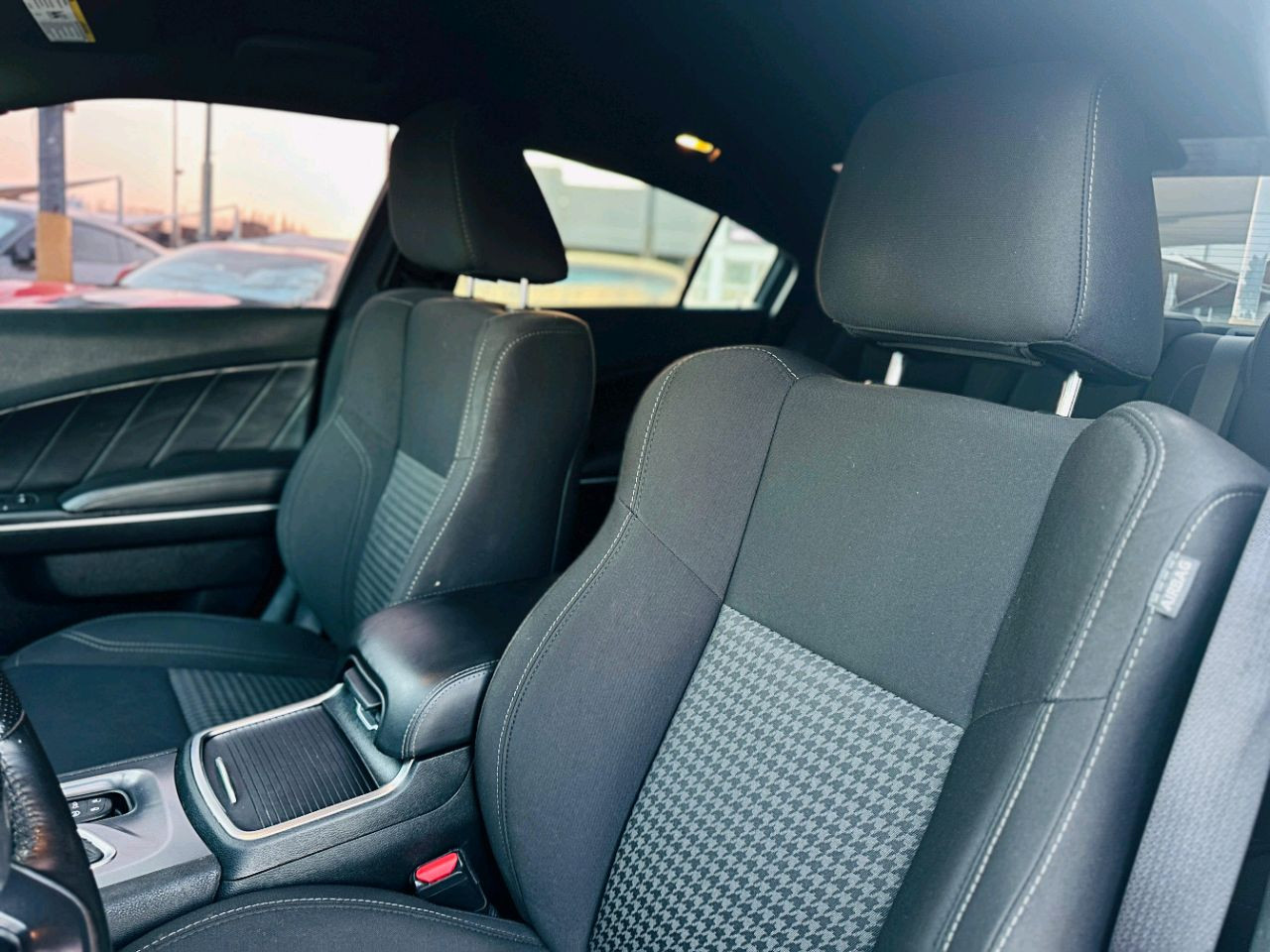 Dodge Charger - Image 5
