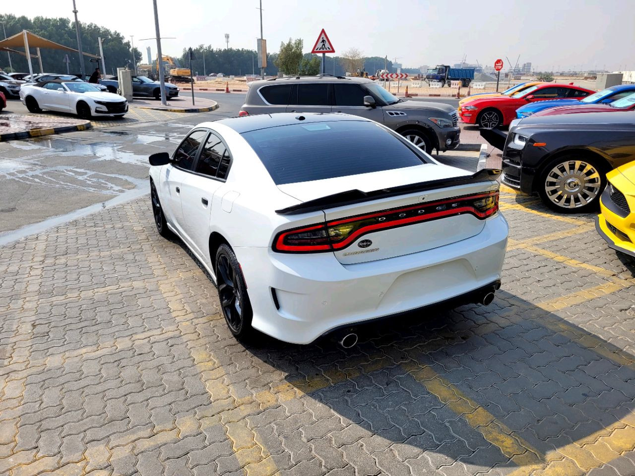 Dodge Charger - Image 6