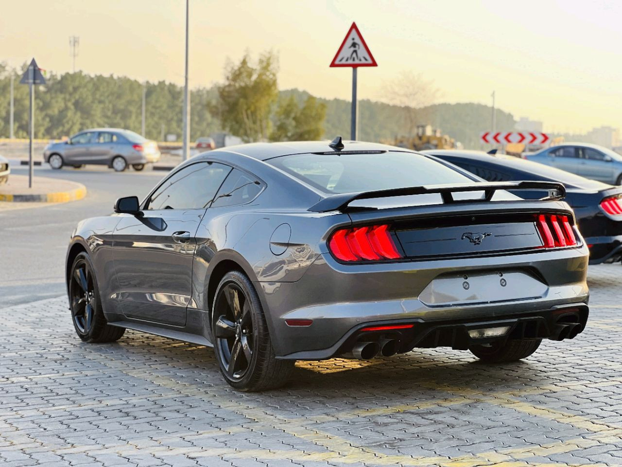Ford Mustang - Image 7