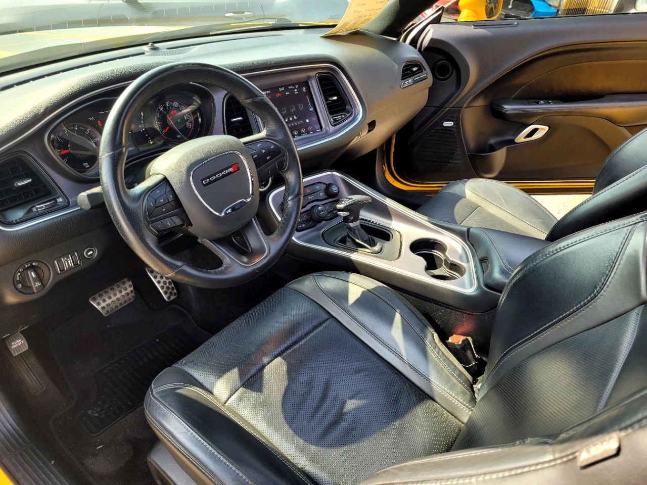 Dodge Challenger - Image 6