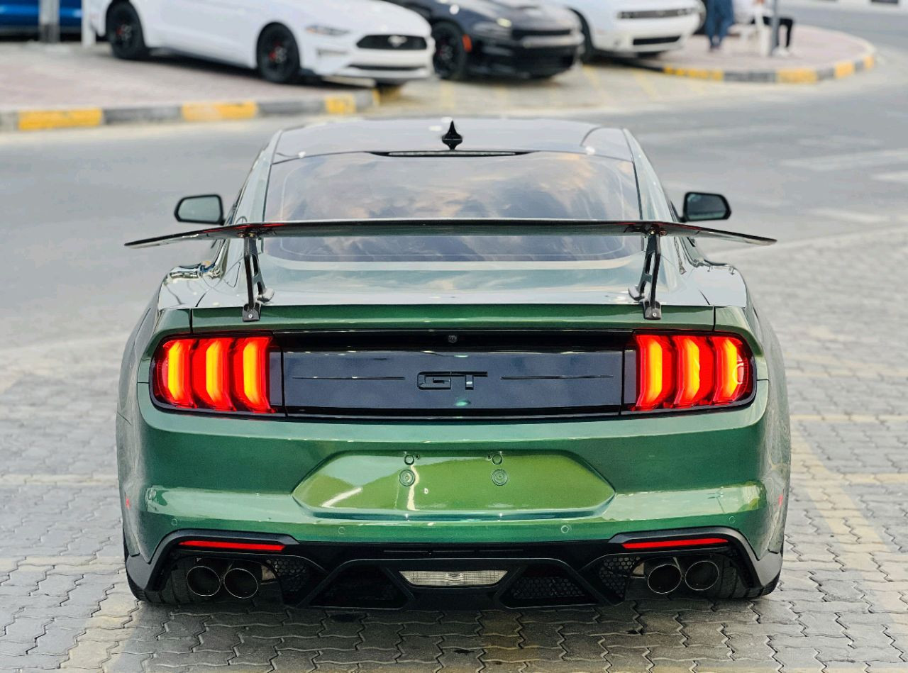 Ford Mustang - Image 8