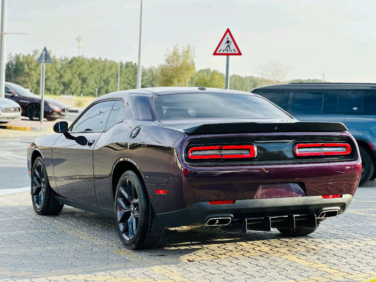 Dodge Challenger - Image 8