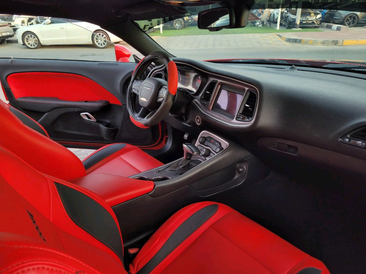Dodge Challenger - Image 8