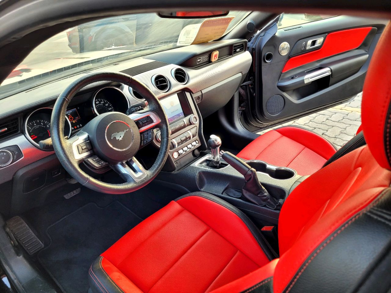 Ford Mustang - Image 9