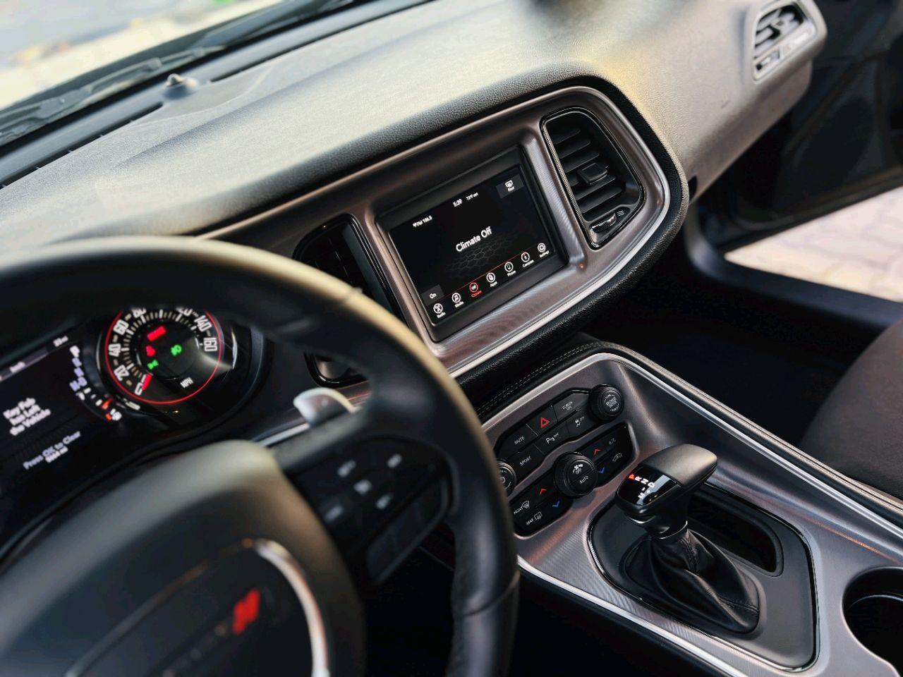 Dodge Challenger - Image 2
