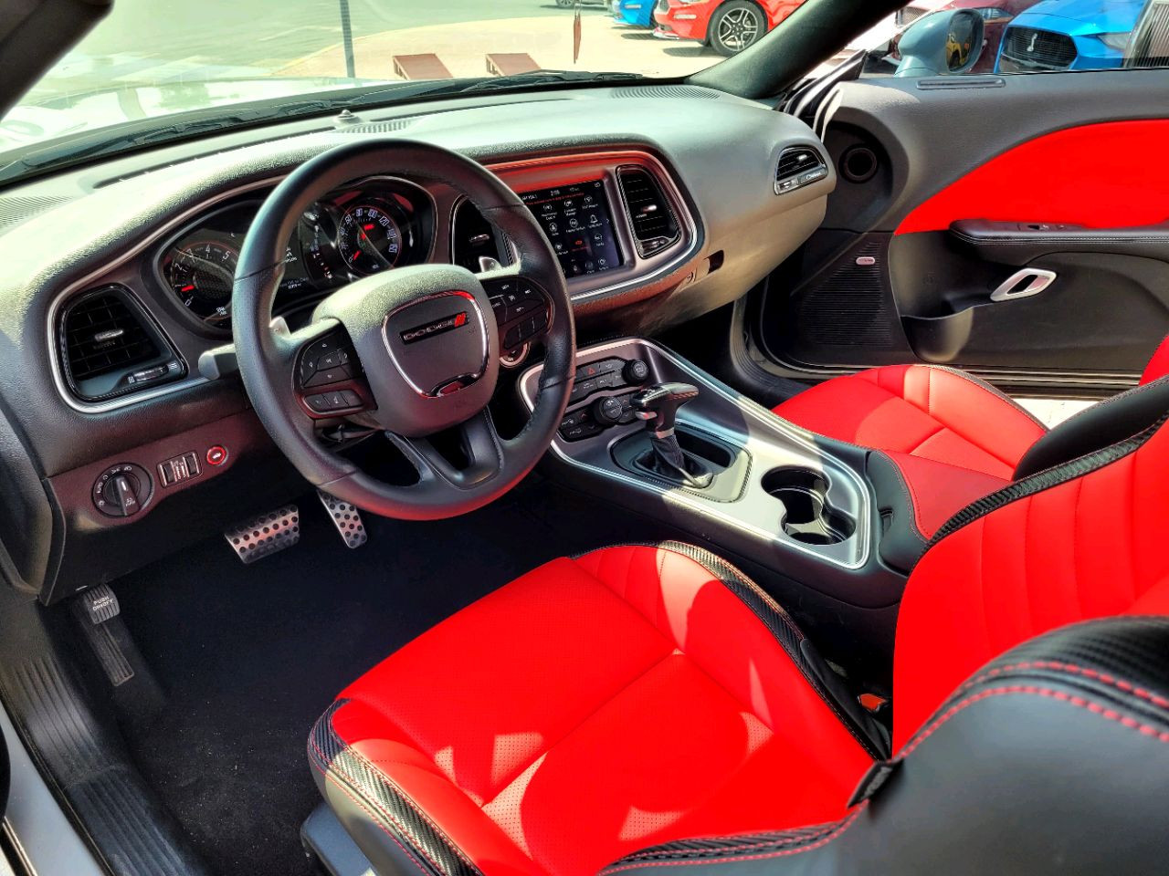 Dodge Challenger - Image 10