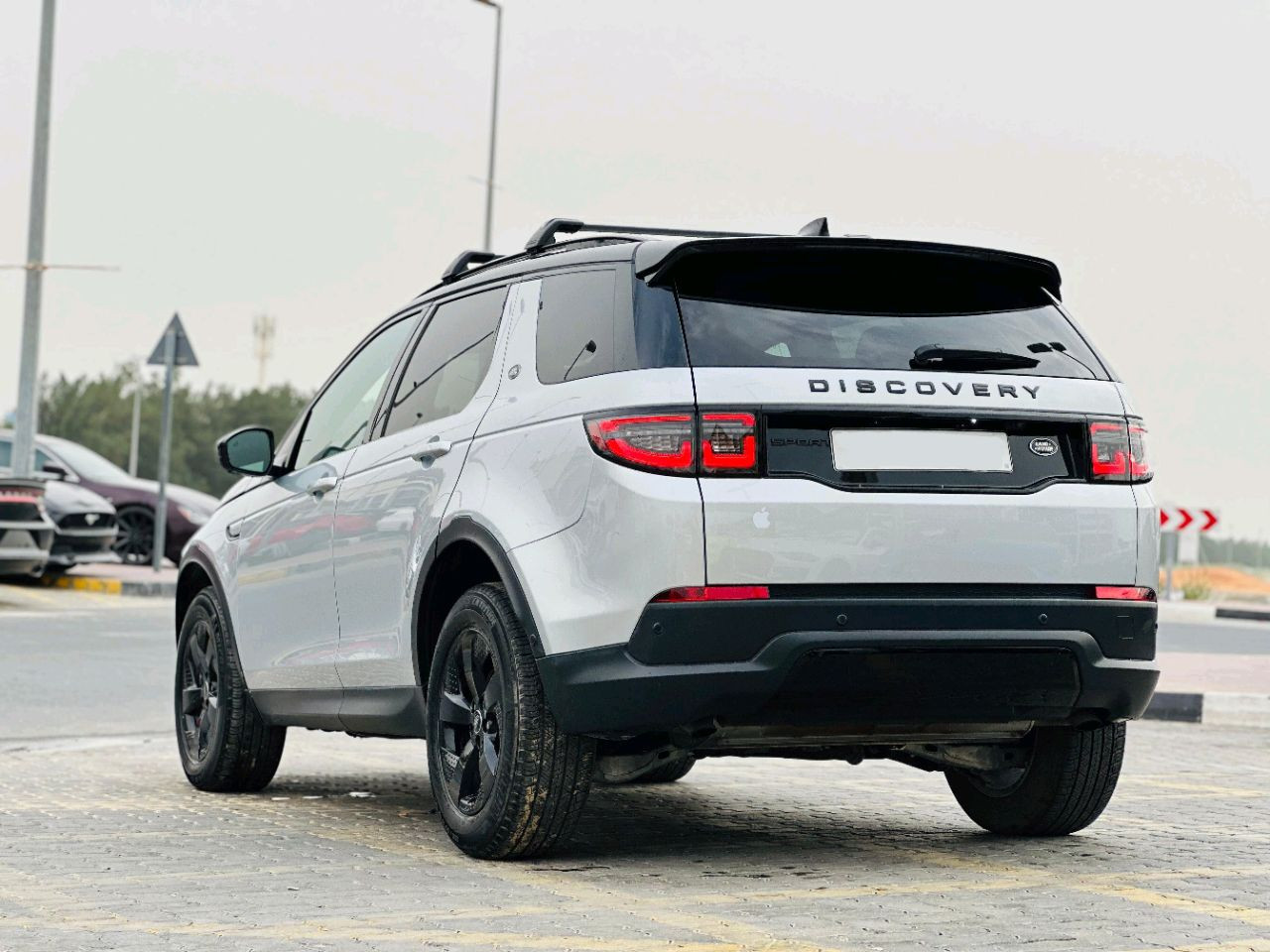 Land Rover Discovery - Image 6