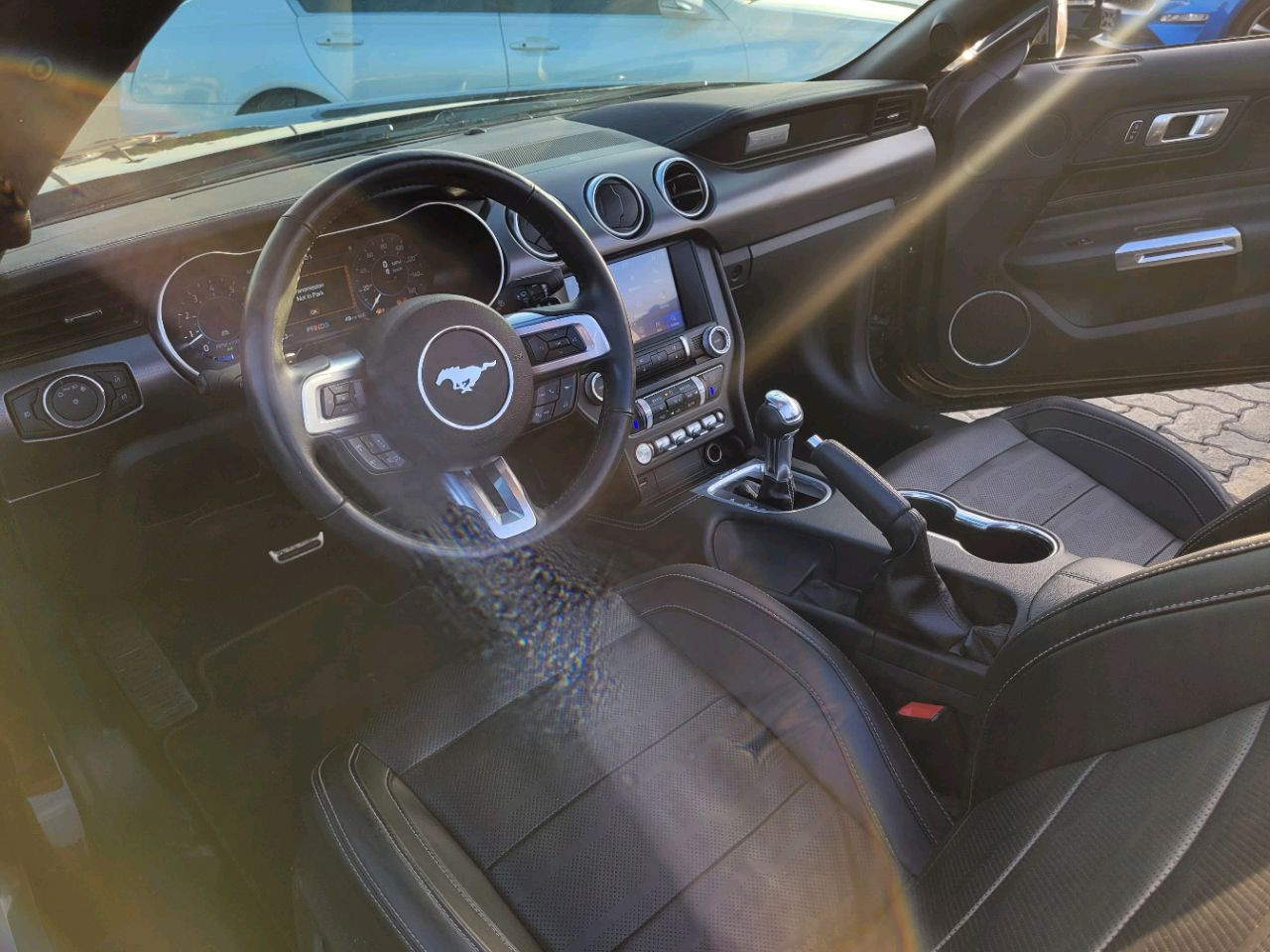 Ford Mustang - Image 10