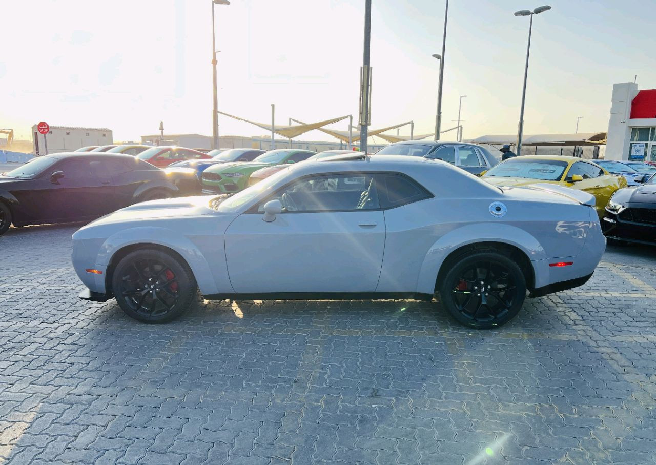 Dodge Challenger - Image 5