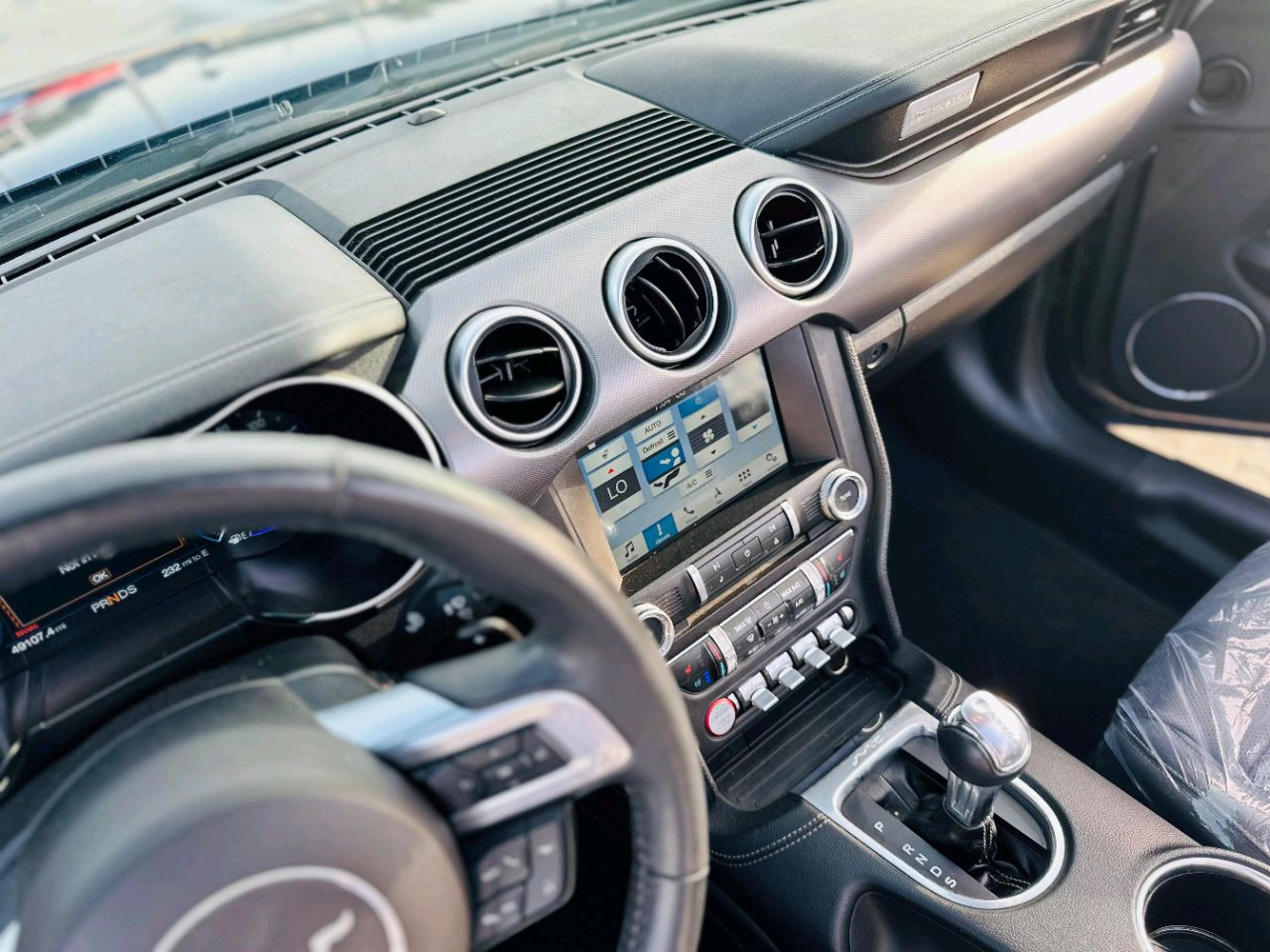 Ford Mustang - Image 11