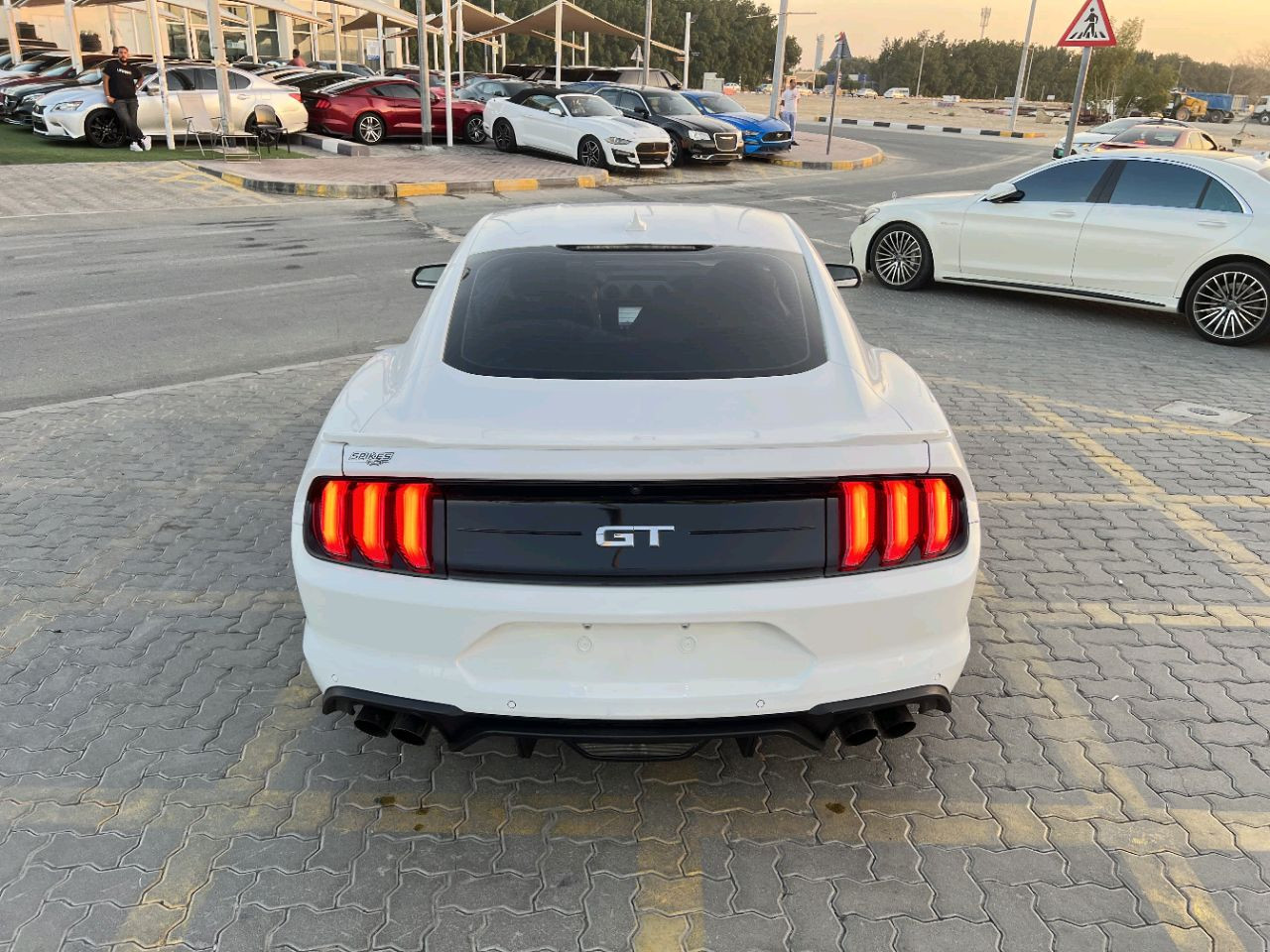 Ford Mustang - Image 7