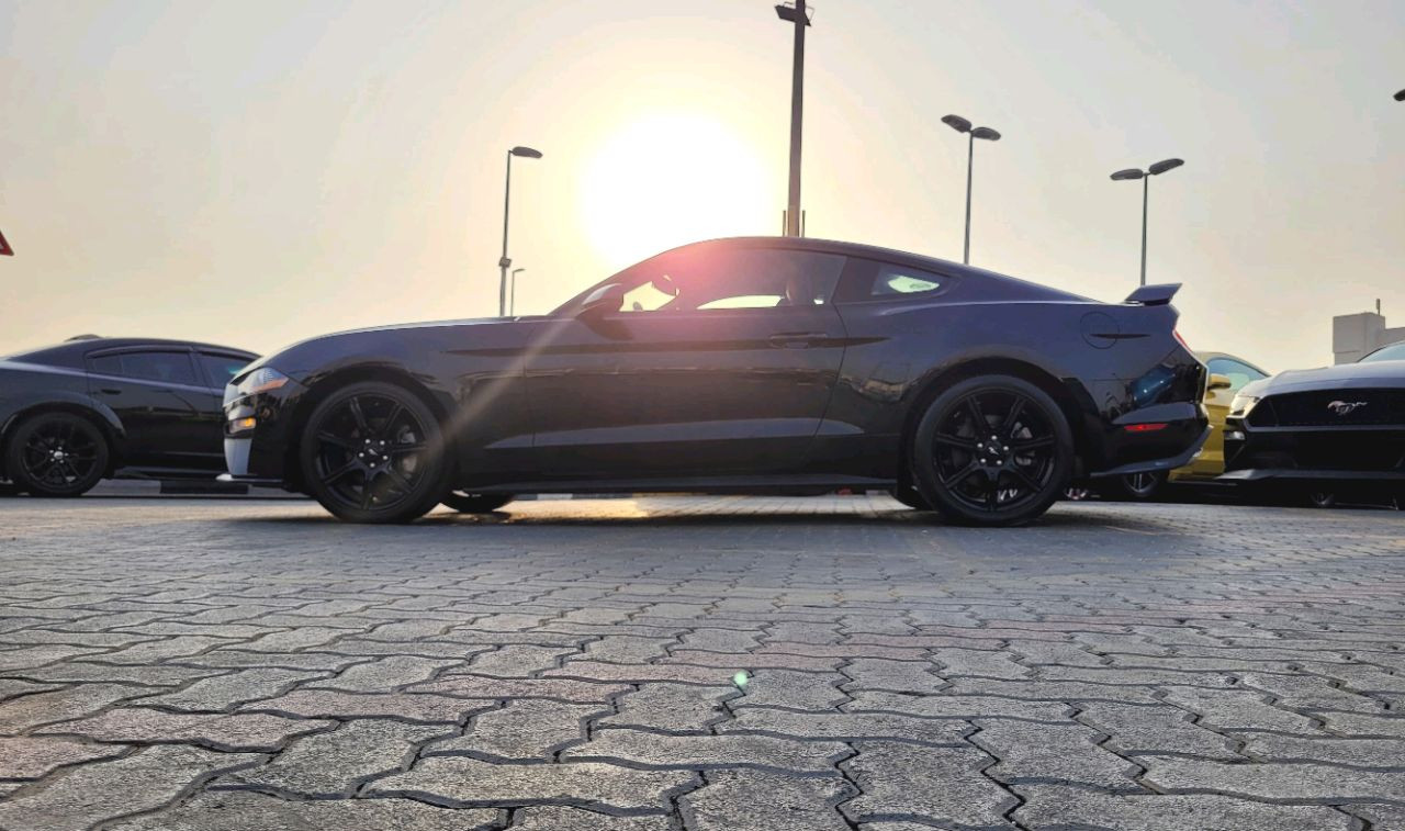 Ford Mustang - Image 7