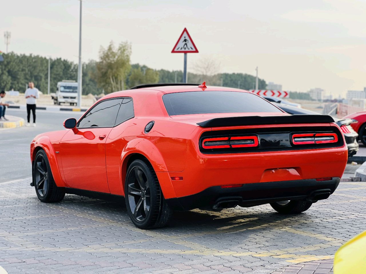 Dodge Challenger - Image 14