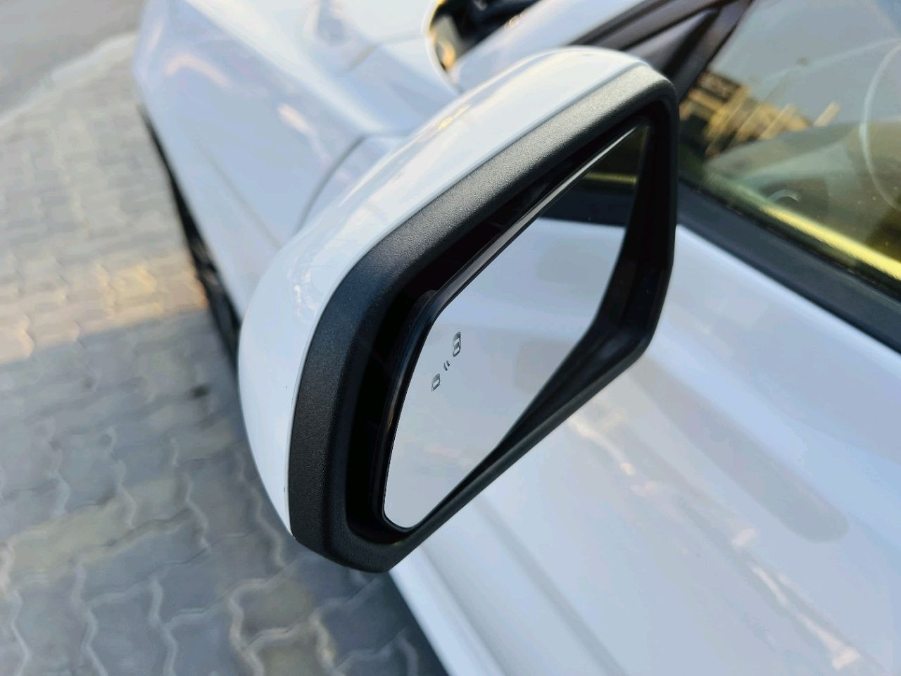 Ford Mustang - Image 6