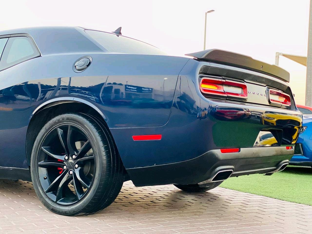 Dodge Challenger - Image 2