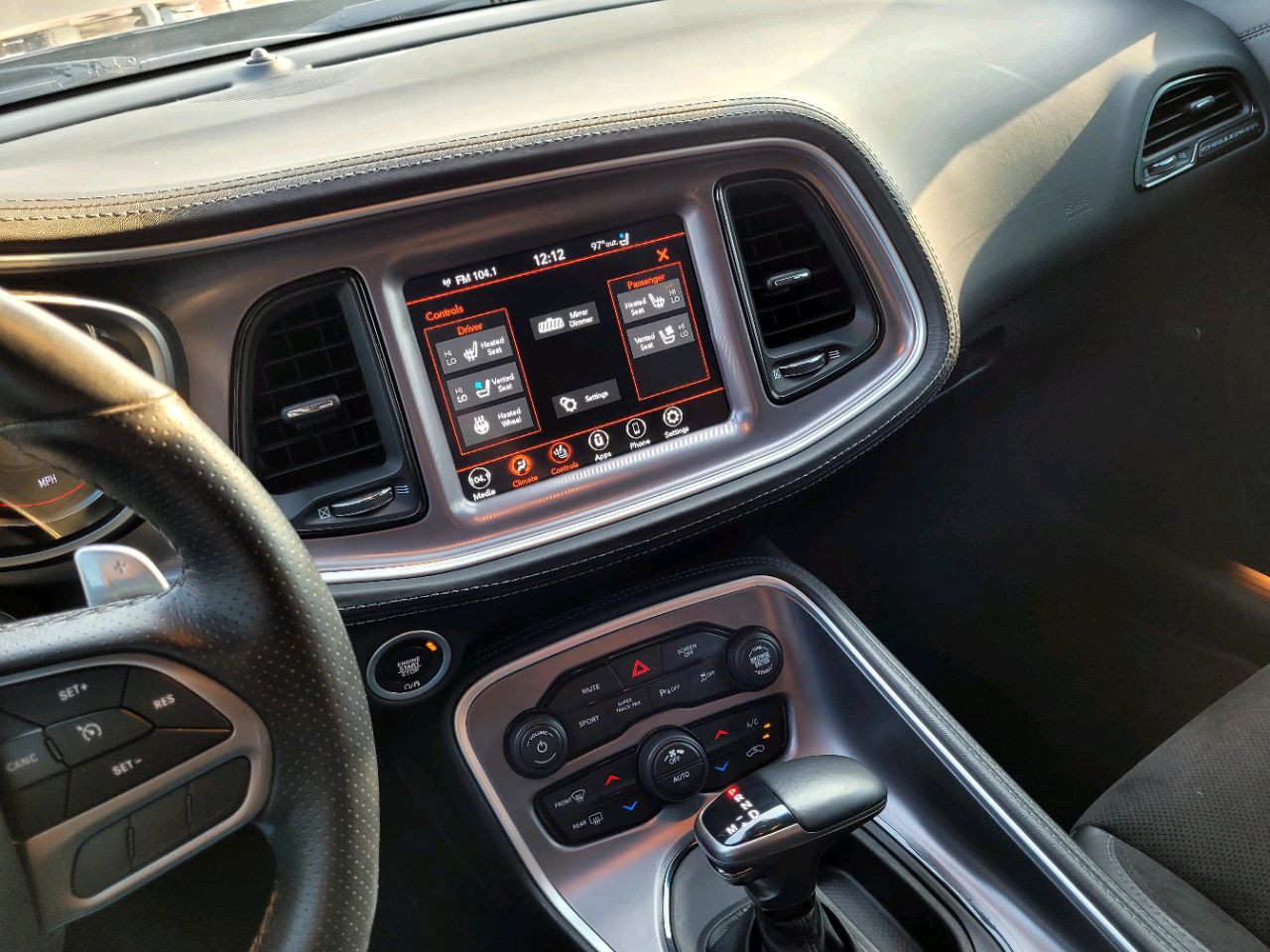 Dodge Challenger - Image 8