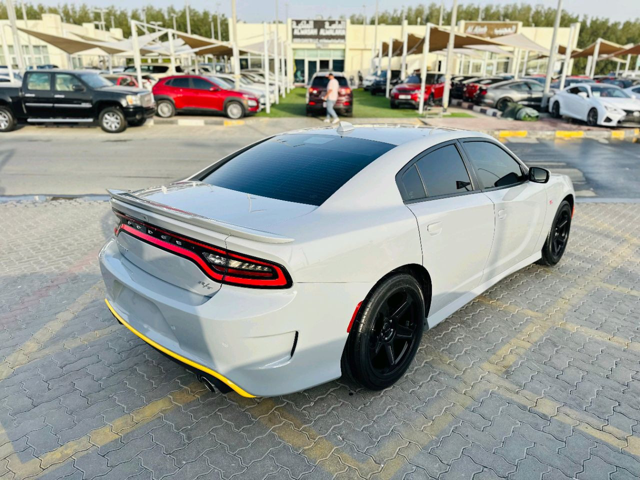 Dodge Charger - Image 6