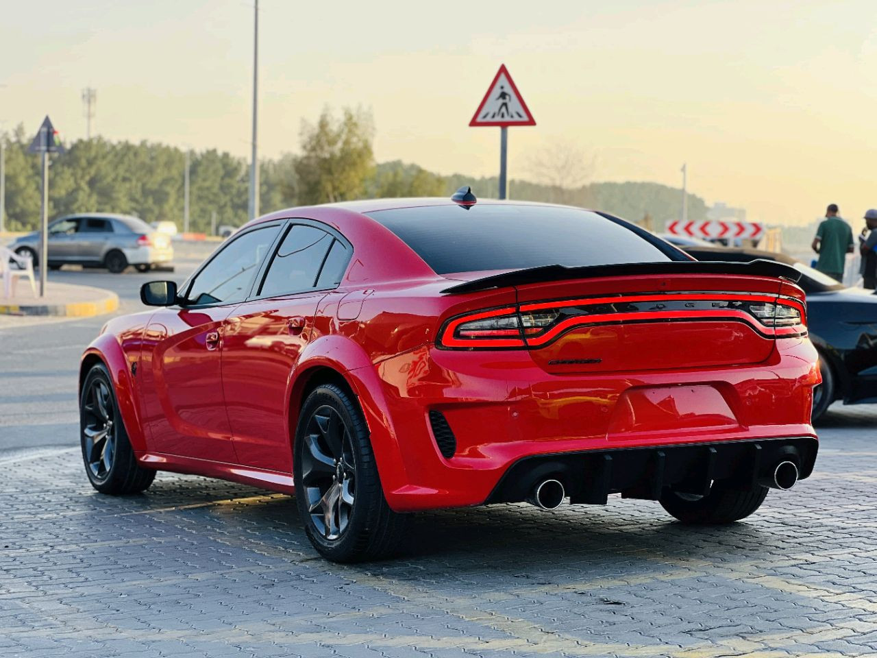 Dodge Charger - Image 8