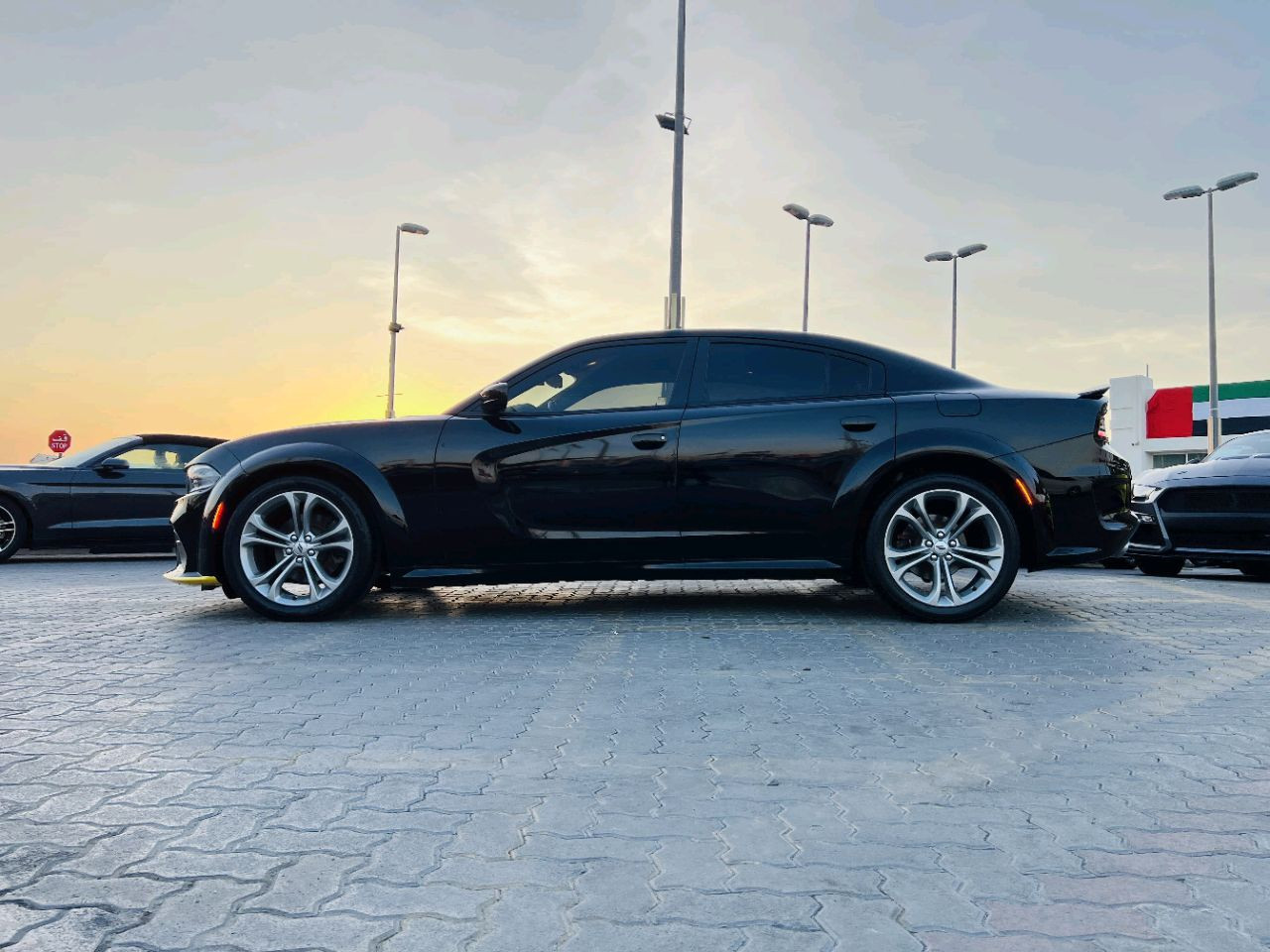 Dodge Charger - Image 5