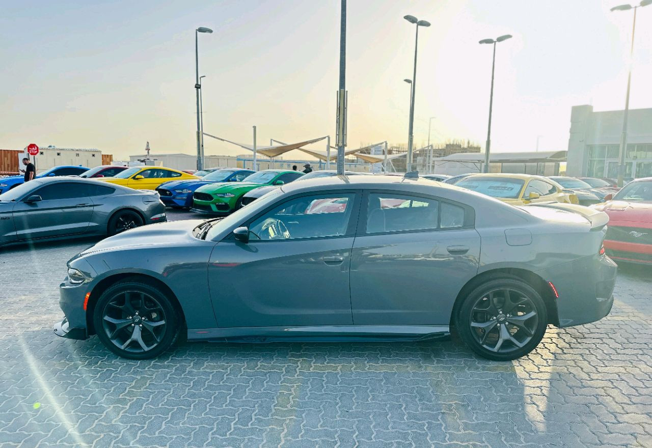 Dodge Charger - Image 9