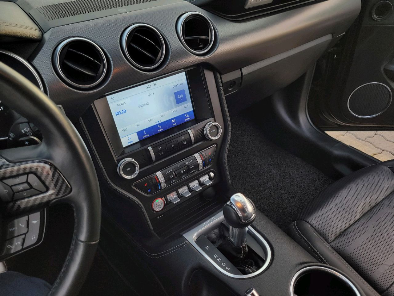 Ford Mustang - Image 9