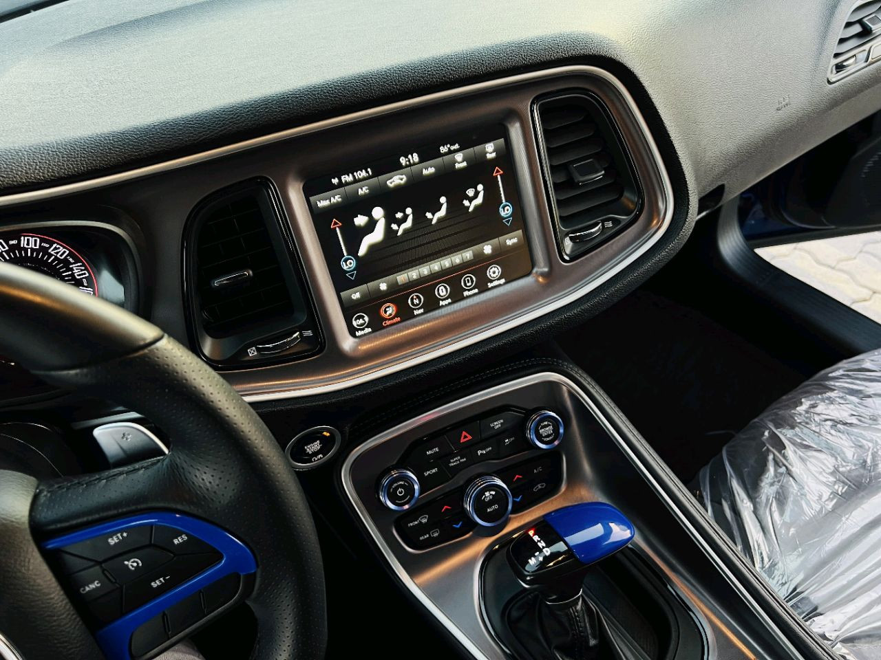 Dodge Challenger - Image 12