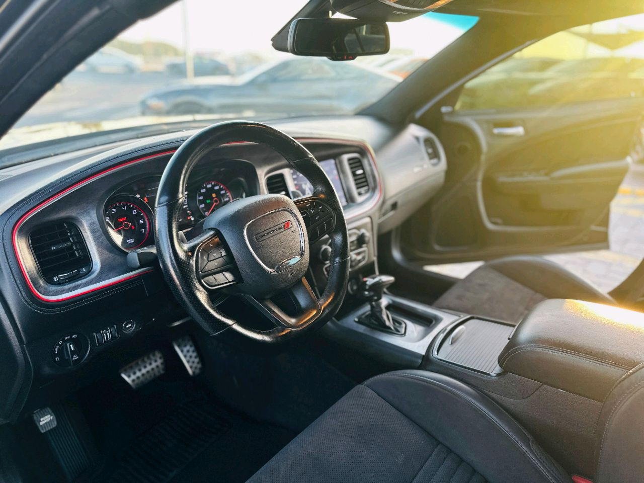 Dodge Charger - Image 9