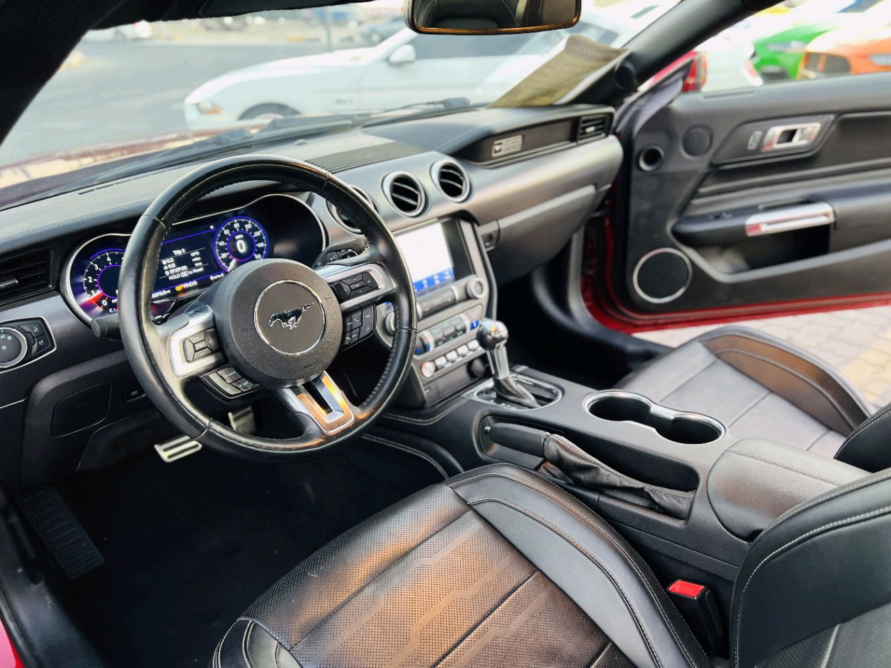 Ford Mustang - Image 11