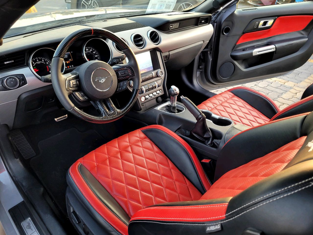 Ford Mustang - Image 9