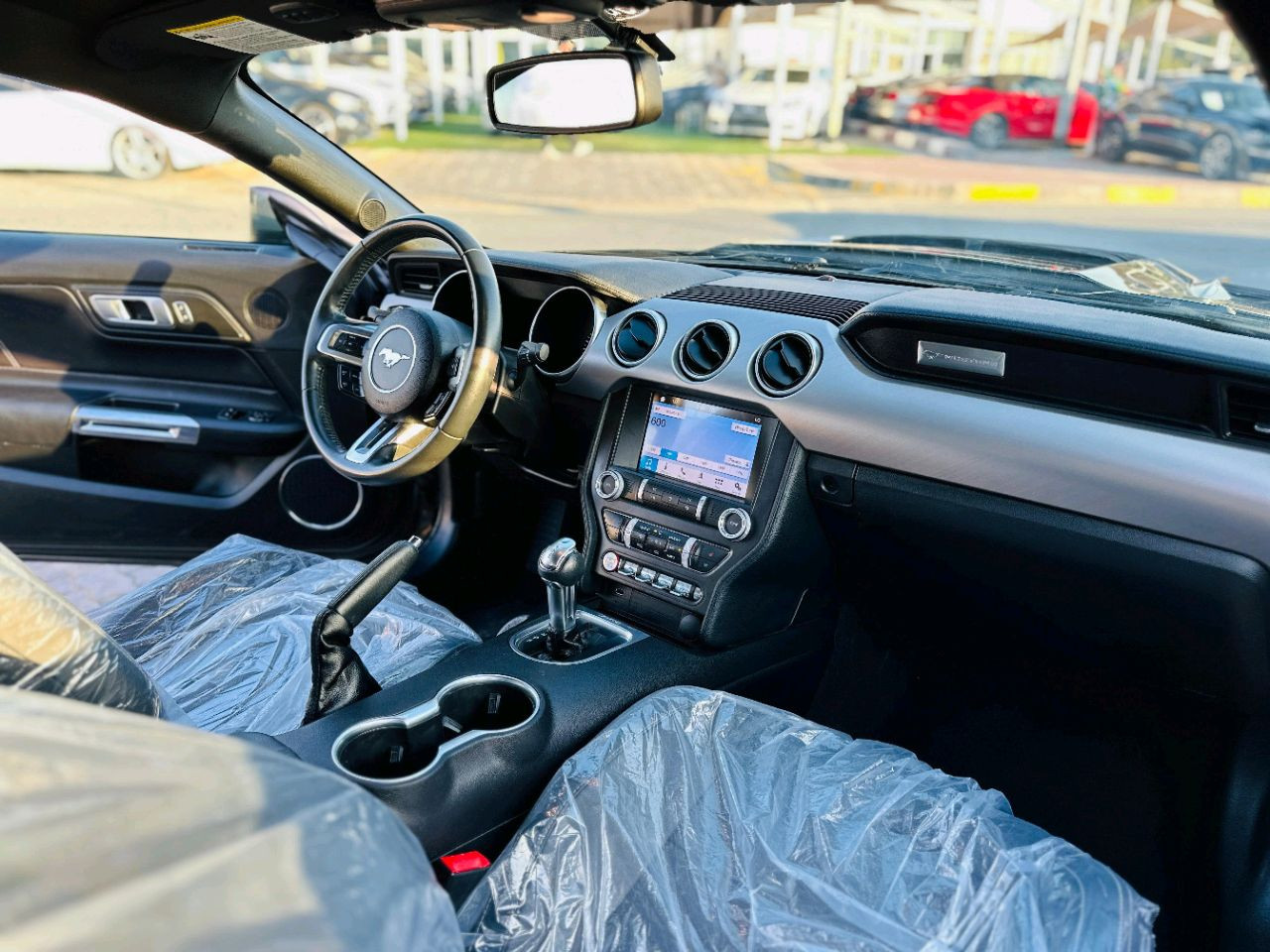 Ford Mustang - Image 10