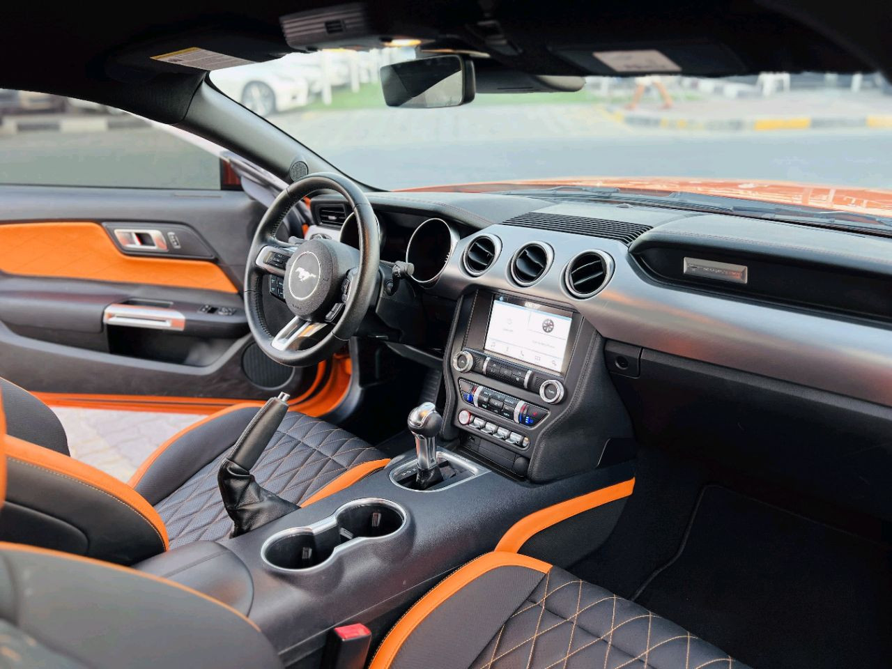 Ford Mustang - Image 10
