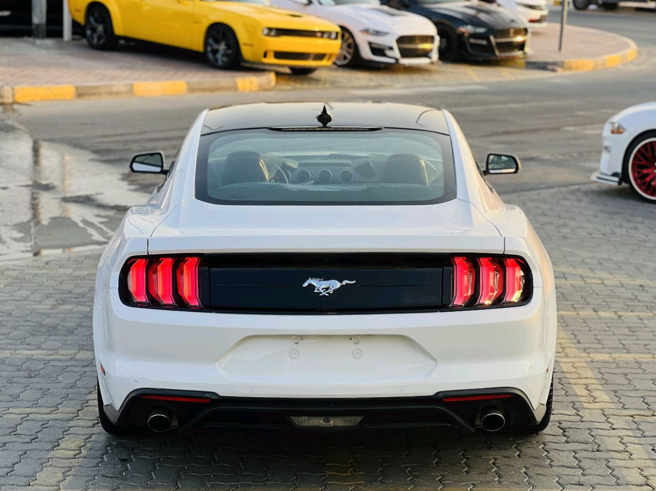 Ford Mustang - Image 6